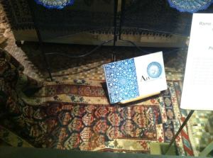 kazak antico in vetrina