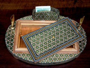 porta corrispondenza con vano porta minuterie in mosaico