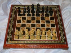 scacchiera in mosaico cm.28x28 h.3,4