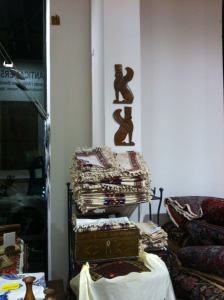 interni negozio artigianato persiano a Genova